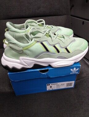 adidas Ozweego Glow Green Athletic Sneakers Men's Size 9 Shoe Item# EE6466